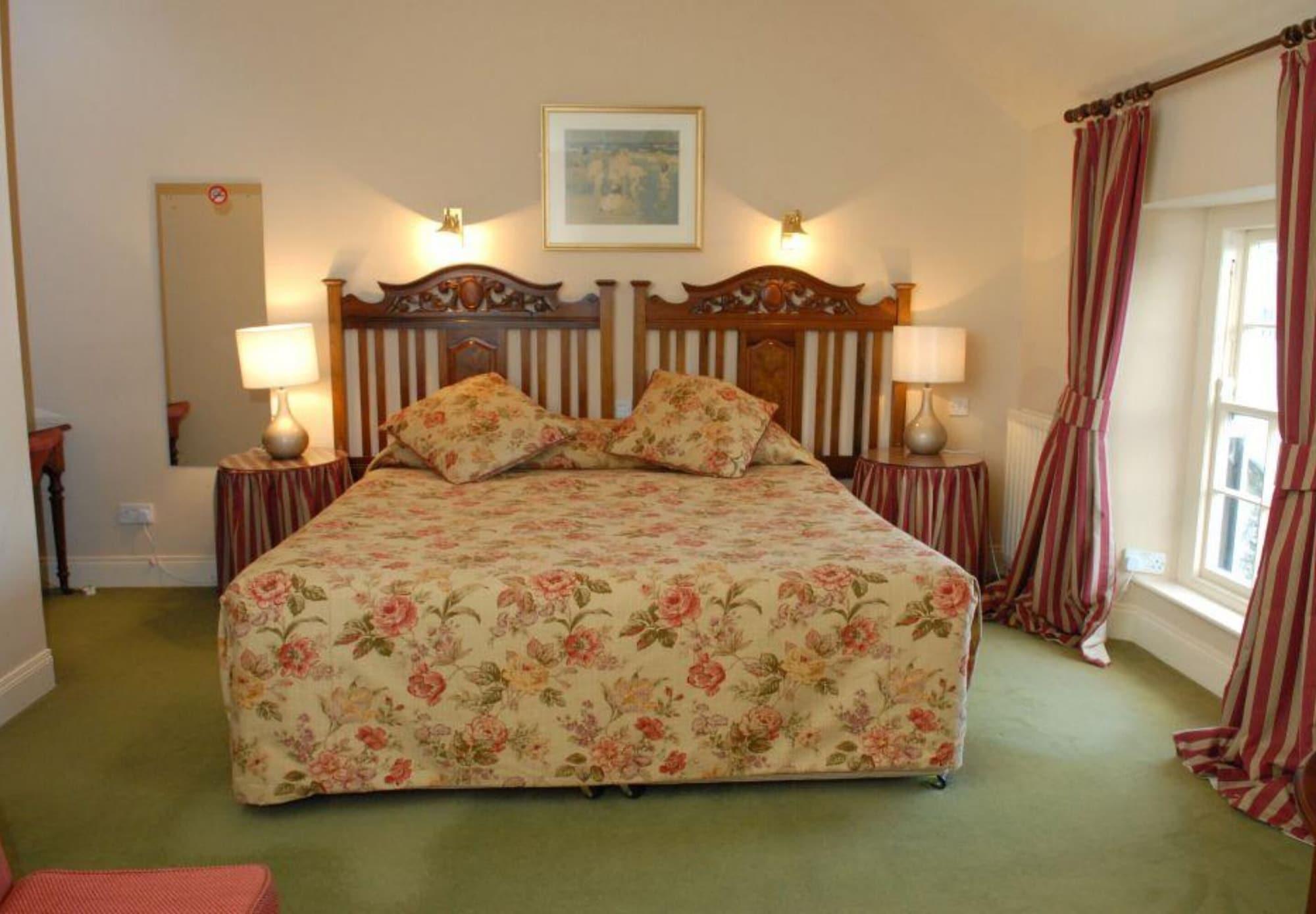 Londonderry Arms Hotel Carnlough Εξωτερικό φωτογραφία