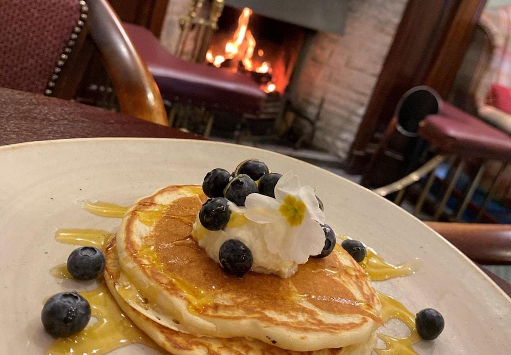 Londonderry Arms Hotel Carnlough Εξωτερικό φωτογραφία