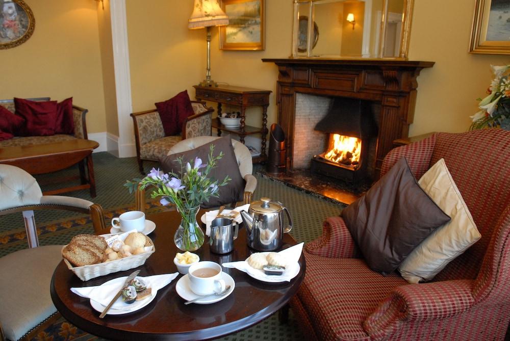 Londonderry Arms Hotel Carnlough Εξωτερικό φωτογραφία